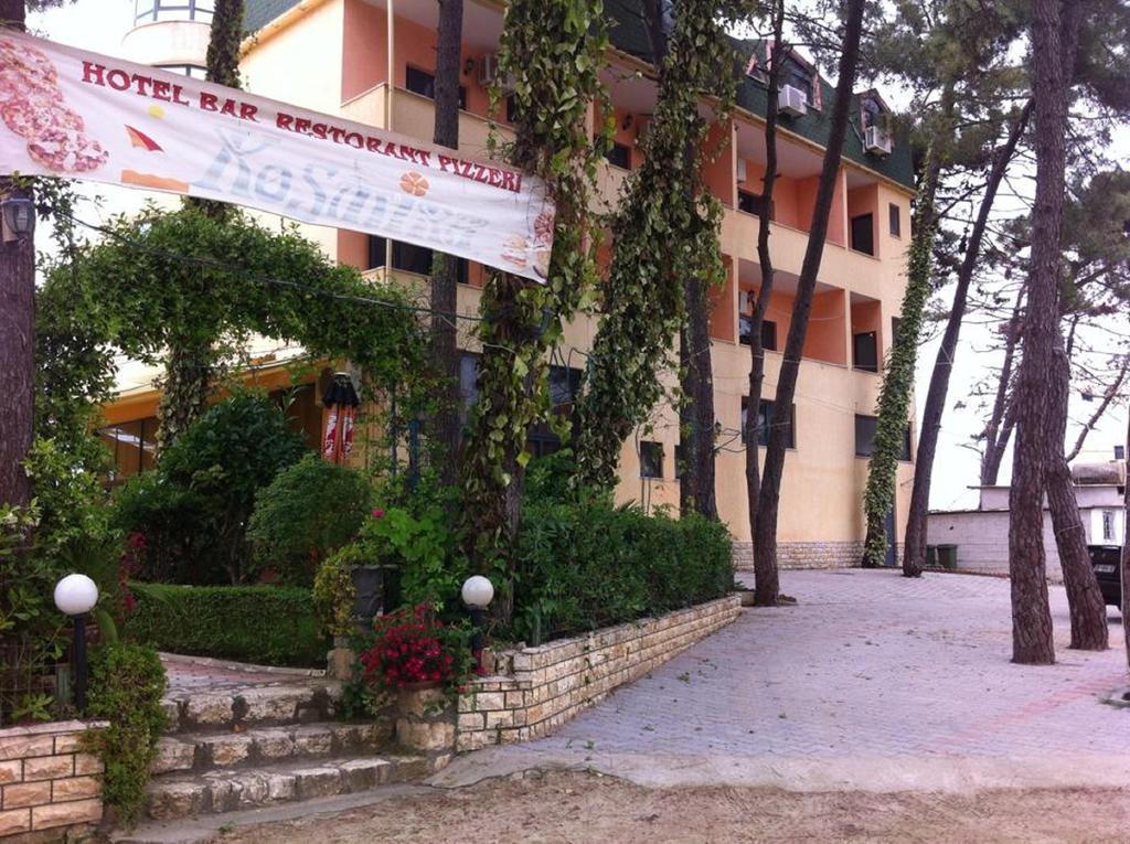 Kosmira Hotel