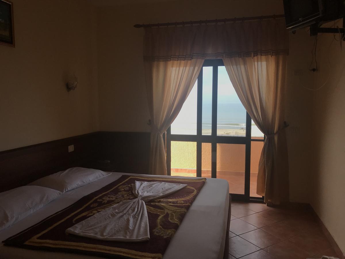 Kosmira Hotel *